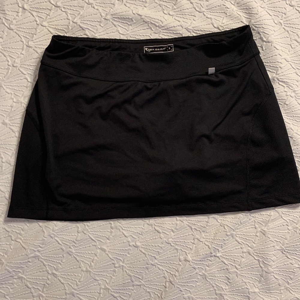 Black Skort